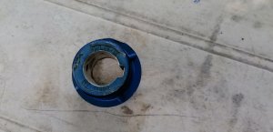 gusana prirubnica od el.pumpu za vodu