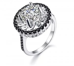 Posrebreni prelepi prsten 925