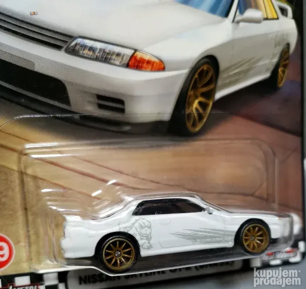 Hot wheels premium Nissan Skyline Gt-R
