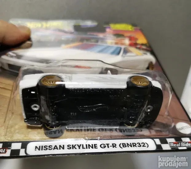 Hot wheels premium Nissan Skyline Gt-R