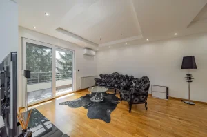 Gligorija Vozarevica, Voždovačka crkva, 4.0 četvorosoban, 132 m²