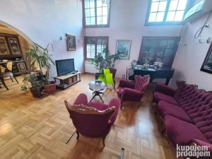 Lepa komforna porodična kuća na Paliluli