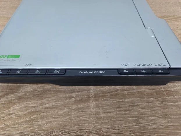 Canon CanoScan LiDE 600f skener sa kutijom