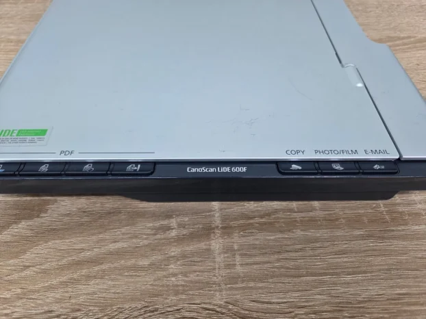 Canon CanoScan LiDE 600f skener sa kutijom
