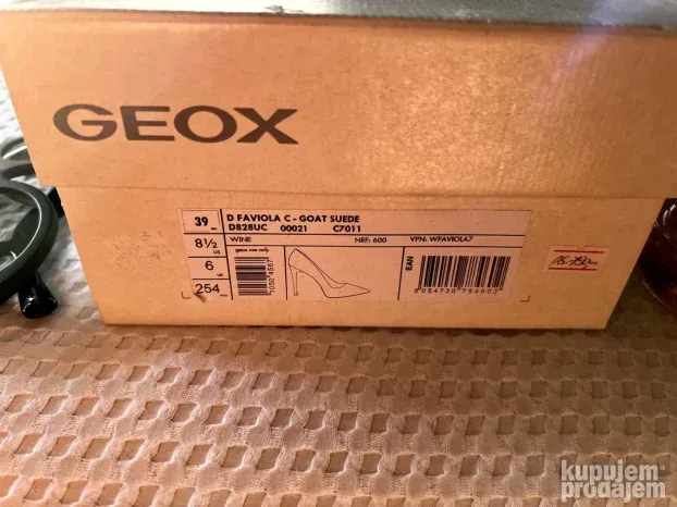 % GEOX FAVIOLA ORIGINAL NOVE bordo kozne salonke stikle 39