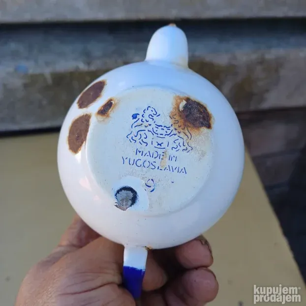 Mali emajlirani čajnik 4