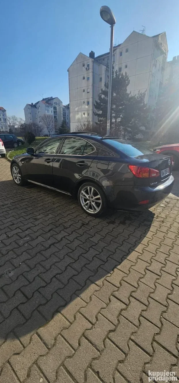 2007 Lexus IS 220d 