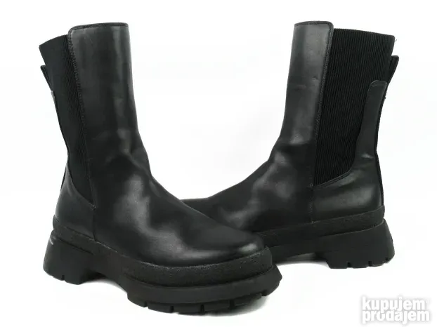 Buffalo oversized čizme R532