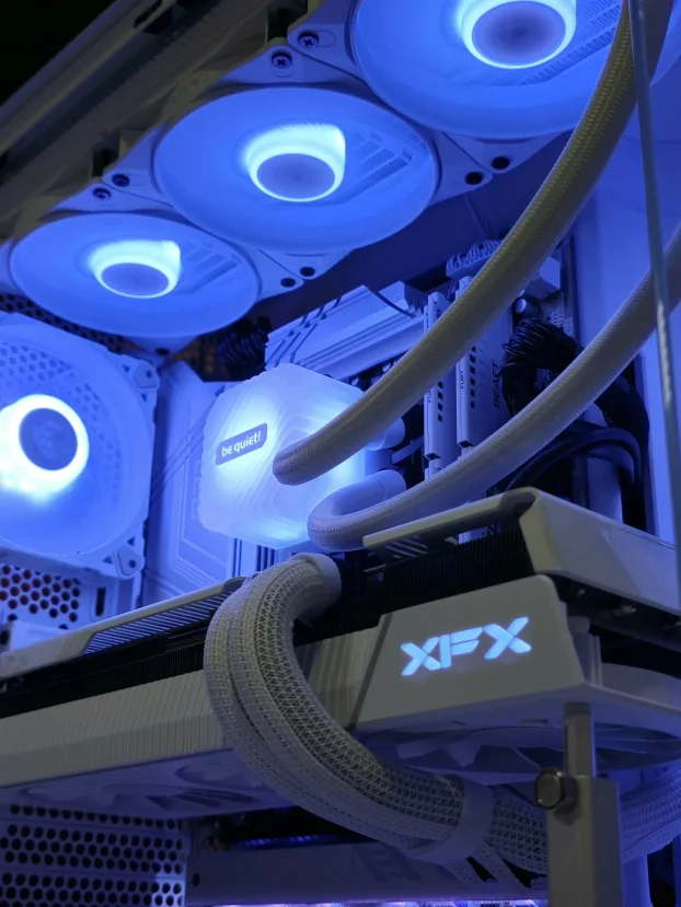 Ryzen 7 7800X3D RX 7800XT X870 32GB 1TB - SM047PC