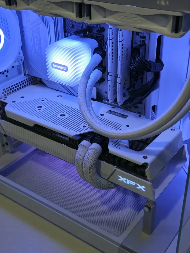 Ryzen 7 7800X3D RX 7800XT X870 32GB 1TB - SM047PC