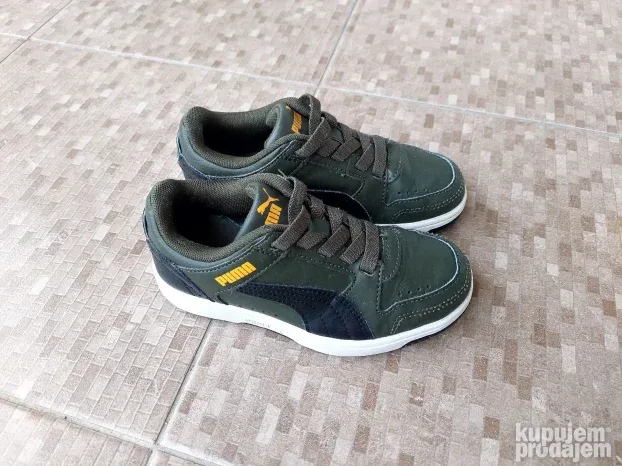 Puma patike broj 30 za decaka