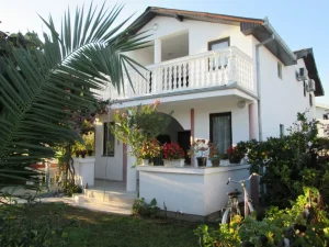 Ulcinj, Donji Štoj apartmani