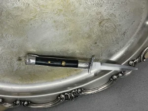 Preklopni noz skakavac Swinguard iz licne kolekcije