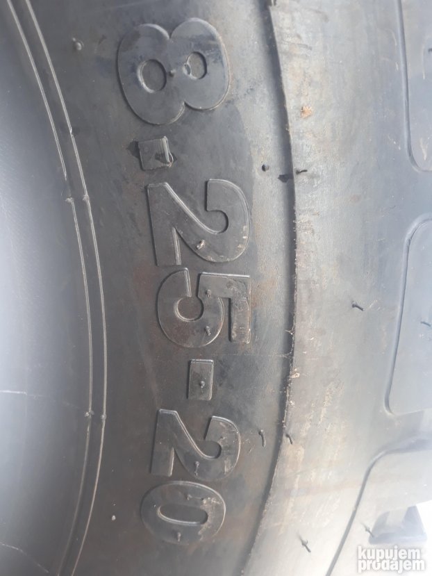 Nove gume 8.25-20 sa 14 platna Ozka i Seha AKCIJA AKCIJA