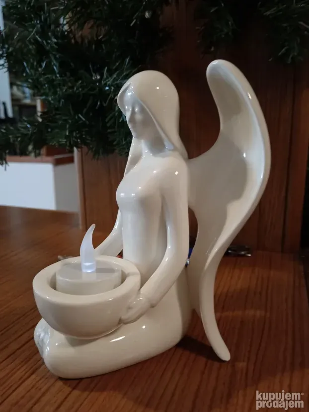 Svećnjak Anđeo porcelan vintage