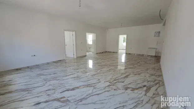 Obrenovac (mesto), 4.0, 97 m²