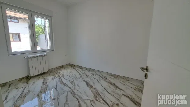 Obrenovac (mesto), 4.0, 97 m²