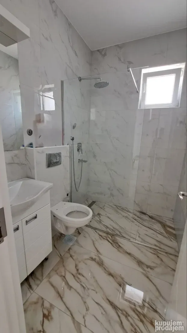 Obrenovac (mesto), 4.0, 97 m²