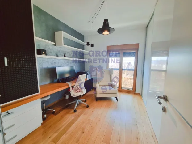 543676, Opština Novi Sad, 4.0 četvorosoban, 132 m²