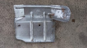 Zastitna grejna ploca VW Passat B3 B4 Golf 2 3 Jetta kocnica