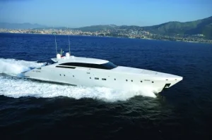 Prodaje se korito dužine 35m jahte Shama 116, kao Pershing