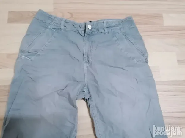 3910 - Tommy Hilfiger bermude 34 Original TOP