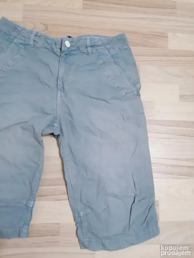 3910 - Tommy Hilfiger bermude 34 Original TOP