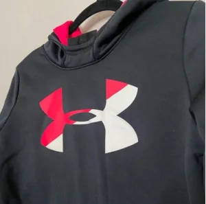 UNDER ARMOUR crni duks sa kapuljacom - kao nov