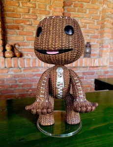 Little Big Planet Sackboy 28 cm držač za džojstik