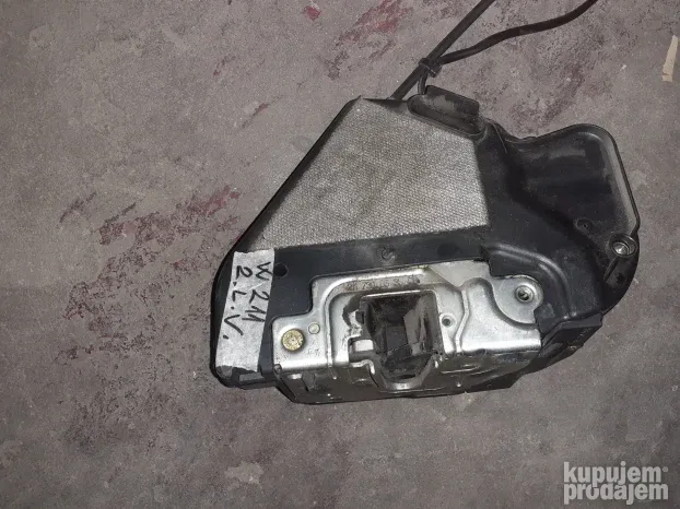 Mercedes W 211 brava zadnjih levih vrata