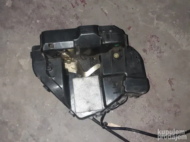 Mercedes W 211 brava zadnjih levih vrata