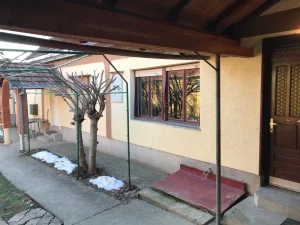 smestaj za radnike, Ruma, Centar, 5+ petosobna, 200 m²