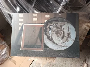 Velika slika-poster štampana na papiru sa ramom od stiropora