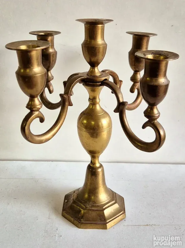 Izvanredan stari mesingani svecnjak za 5 sveca