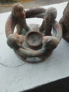 2Maje od terekote -13x13cm