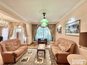 Lukijana Mušickog, Zvezdarska šuma, 5+ petosobna, 268 m²