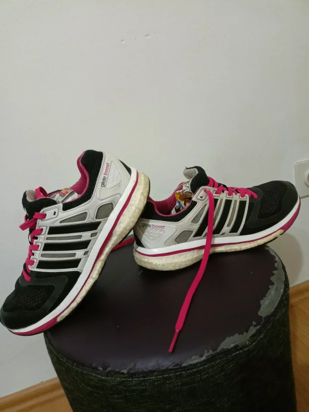 Patike ženske ADIDAS 38.5br/23.5cm