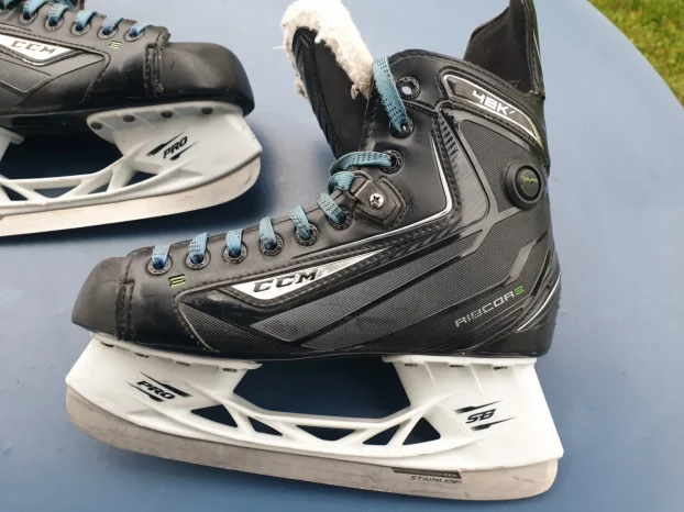 TOP Ponuda - Odlicne klizaljke CCM Ribcore 42K 39br 250mm