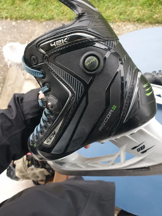 TOP Ponuda - Odlicne klizaljke CCM Ribcore 42K 39br 250mm