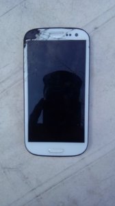 mobilni telefon samsung s3 gt-i9300-neispravan
