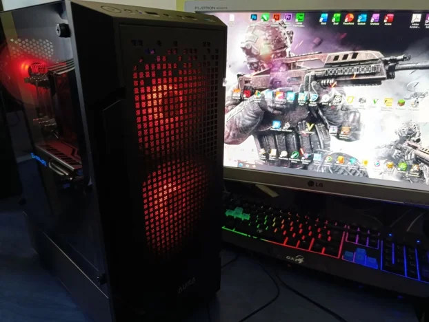 GEJMER PC Intel I7 + 16GB DDR4+500GB SSD+500GB+8GB DDR5+24'