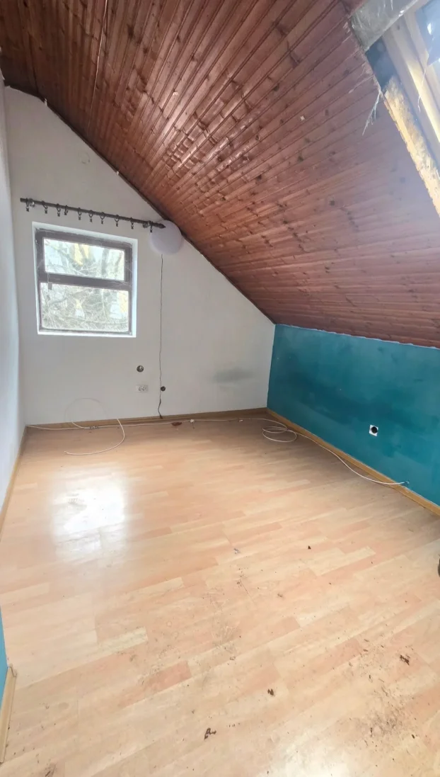 Zemun, Prvomajska, 4.5 četvoroiposoban, 90 m²
