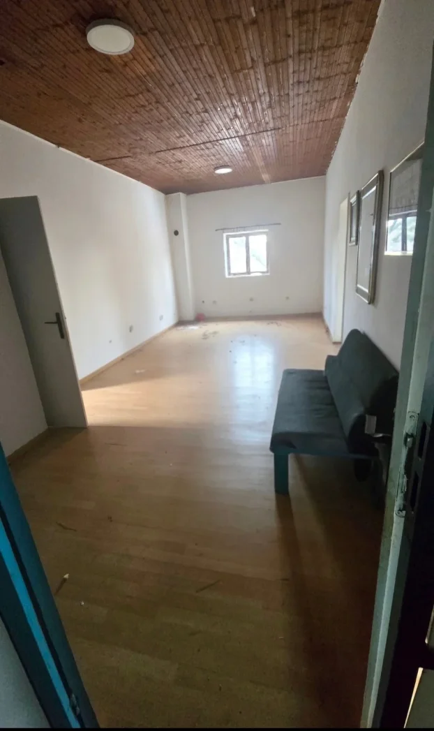 Zemun, Prvomajska, 4.5 četvoroiposoban, 90 m²