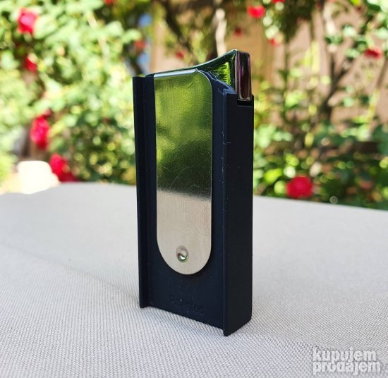 Upaljač Marlboro Gold Advance sa klipsom za paklicu NOVO