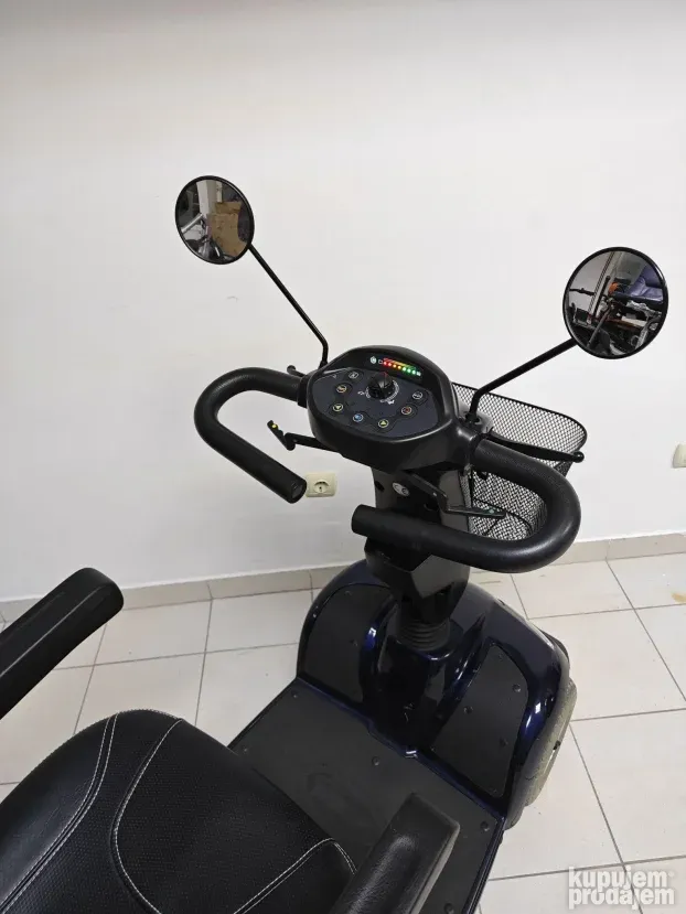 Električni skuter za slabo pokretne Invacare Orion
