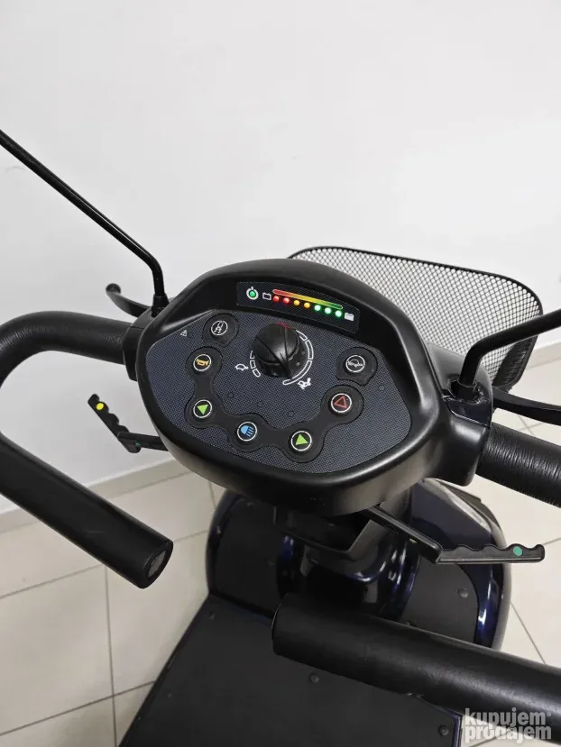 Električni skuter za slabo pokretne Invacare Orion