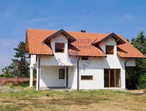 Banstol, Sremski Karlovci, Fruška gora, 3.0 trosobna, 144 m²