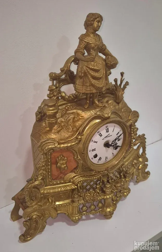 Prelep stari komodni mesingani sat Luj XV