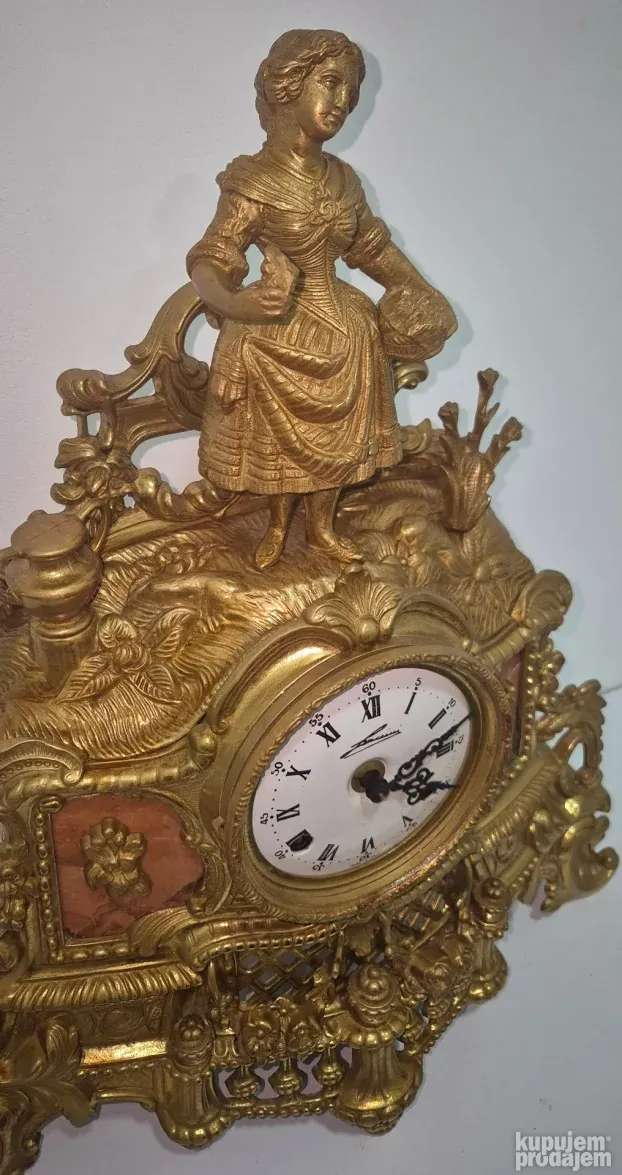 Prelep stari komodni mesingani sat Luj XV