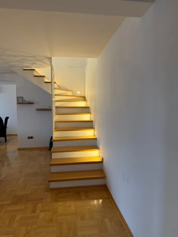 Kruševac, Centar, 3.0 trosoban, 128 m²